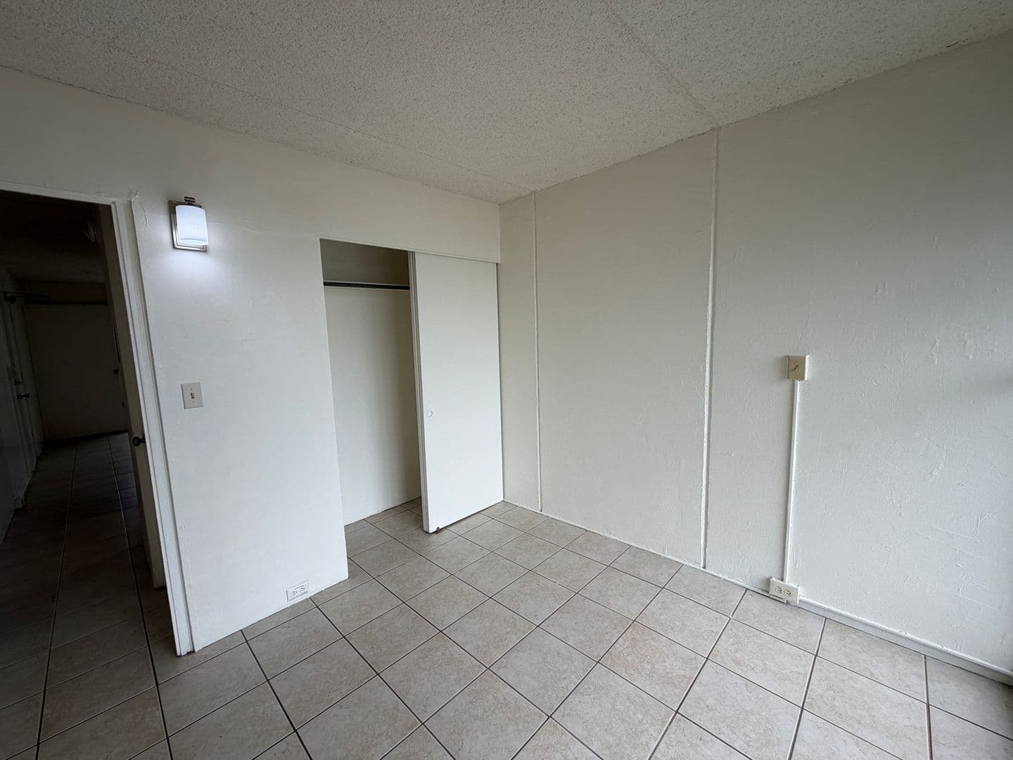 Honolulu Apartment: 1315 Heulu Street