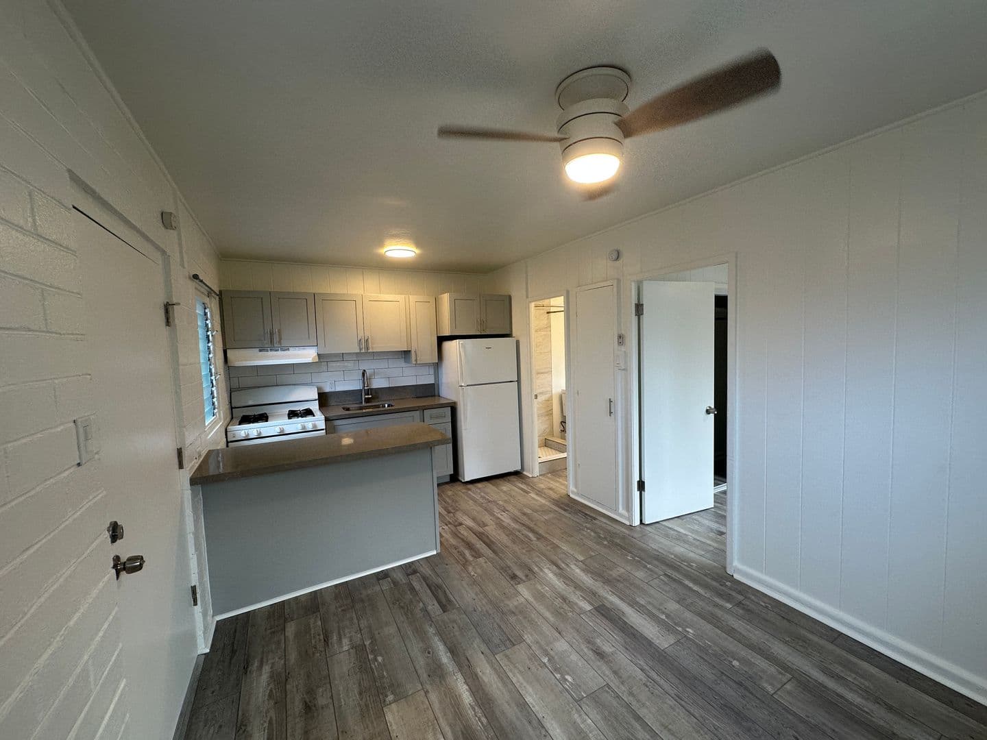 Honolulu Apartment: 1223 Wilder Avenue