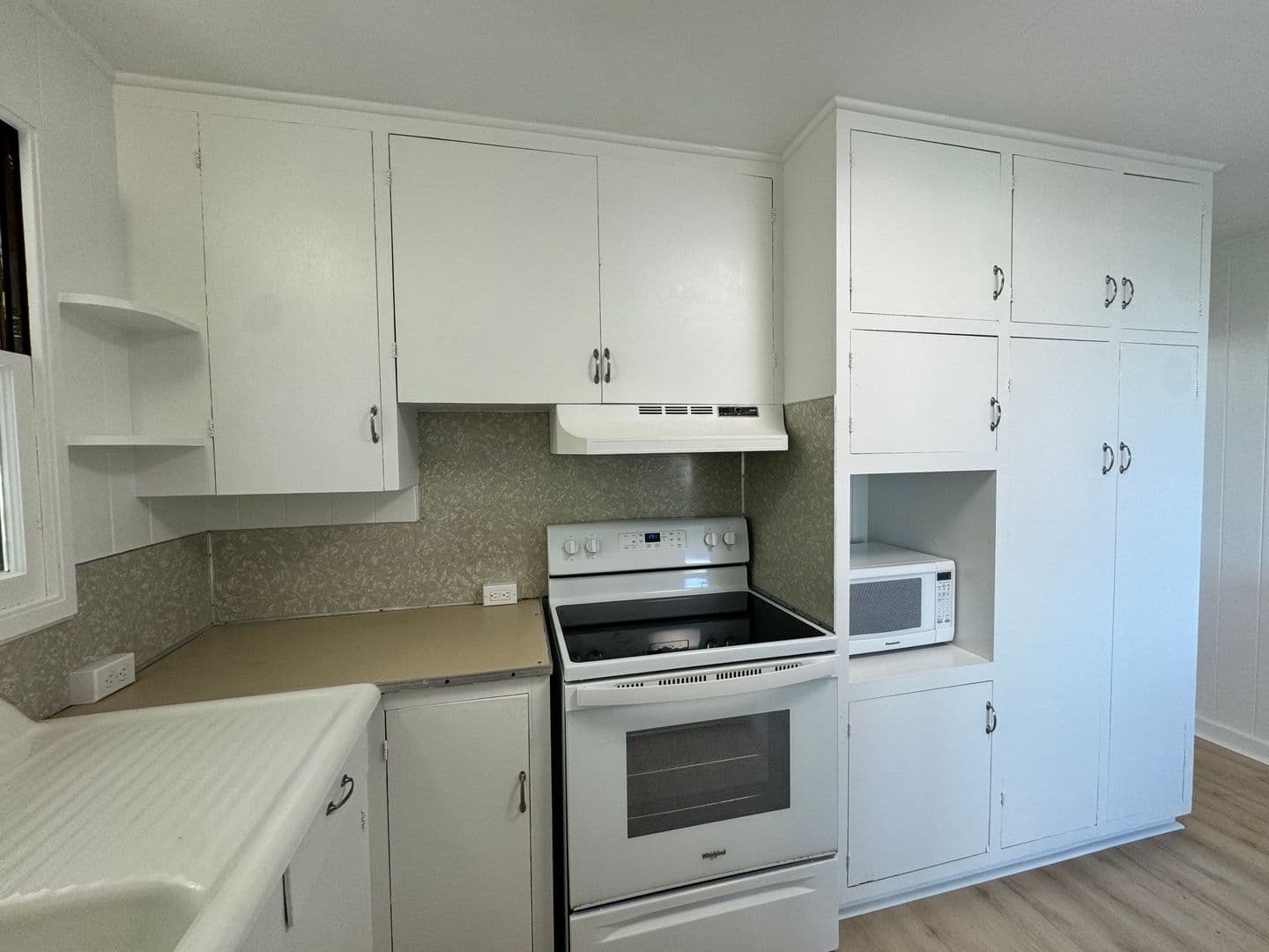 Honolulu House: 1769 Bertram Street