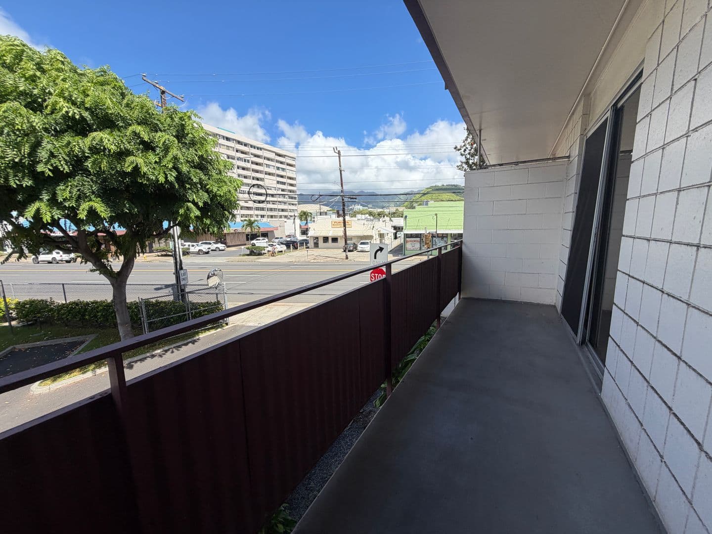 Honolulu Apartment: 2717 S. King Street