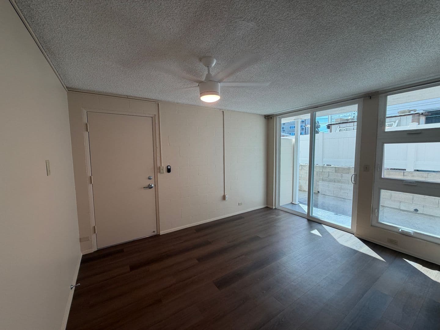 Honolulu Apartment: 1650 Stillman Lane