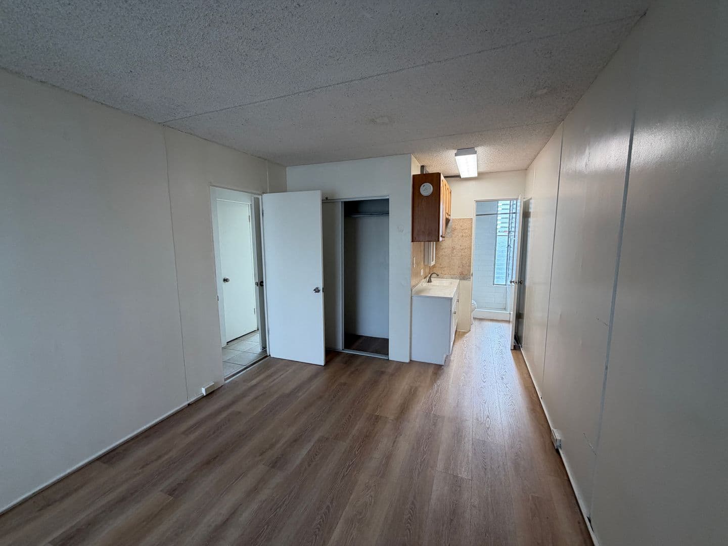 Honolulu Apartment: 1315 Heulu Street