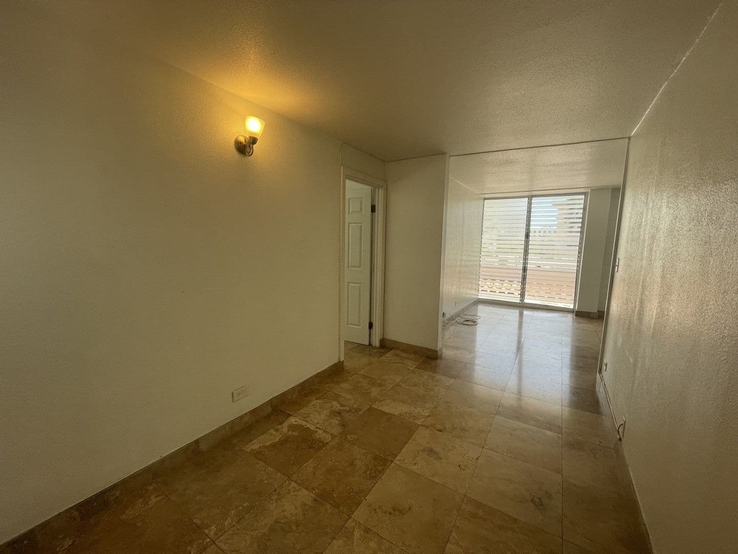 Honolulu Apartment: 254 Kaiulani Avenue
