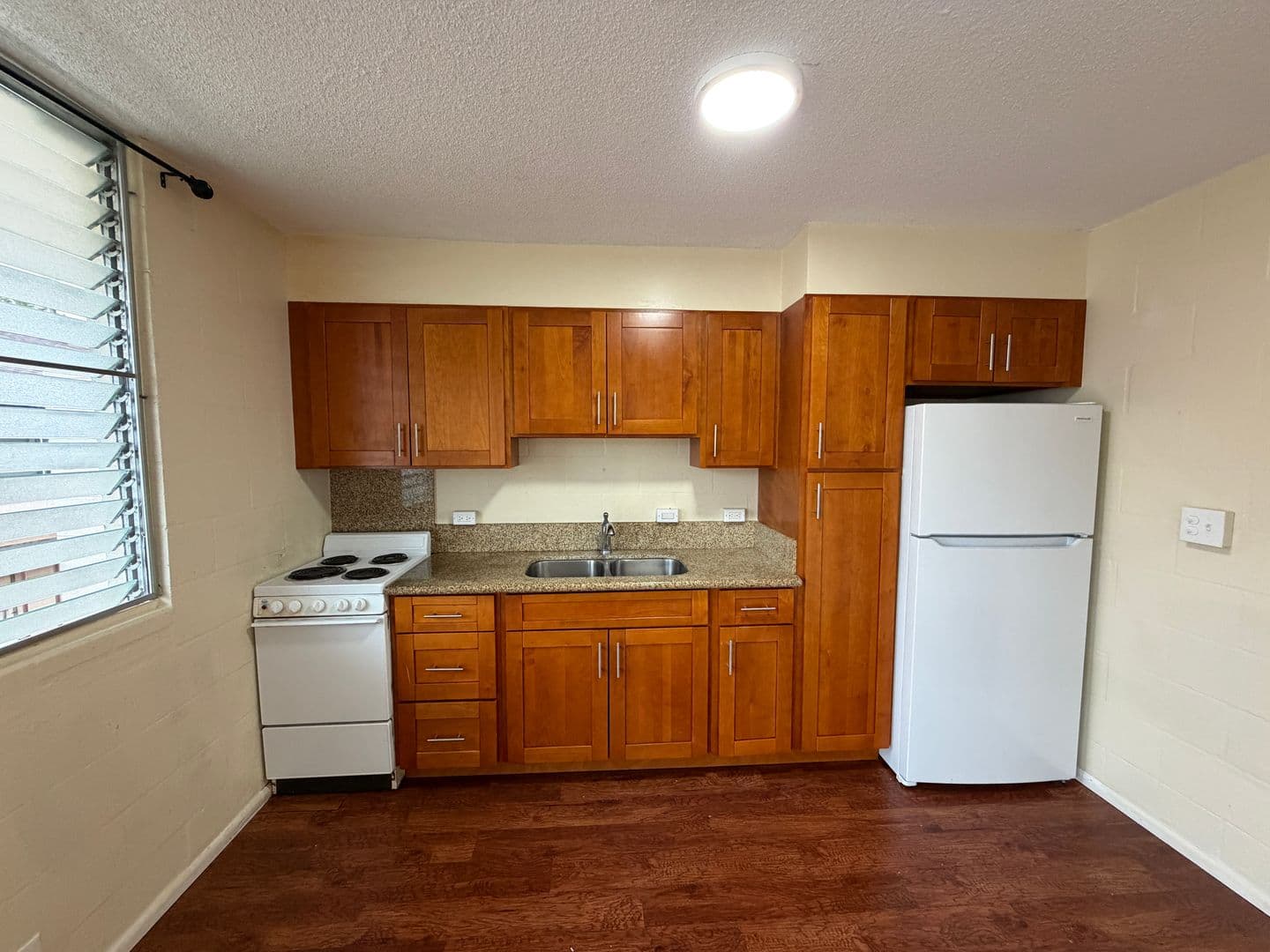 Honolulu Apartment: 1508 Pensacola Street