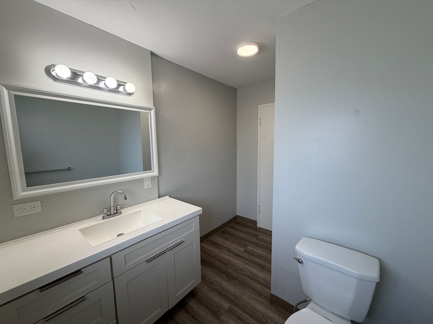Honolulu Apartment: 830 Birch Street