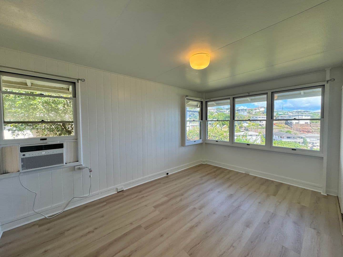 Honolulu House: 1769 Bertram Street