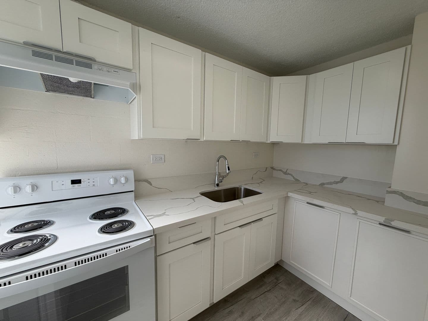 Honolulu Apartment: 650 Sheridan Street