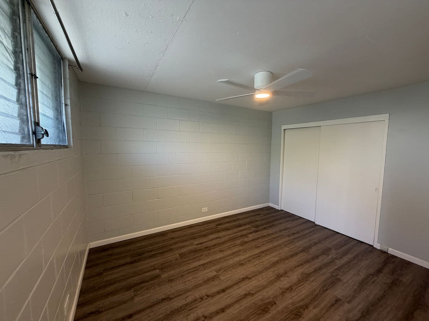 Honolulu Apartment: 2717 S. King Street