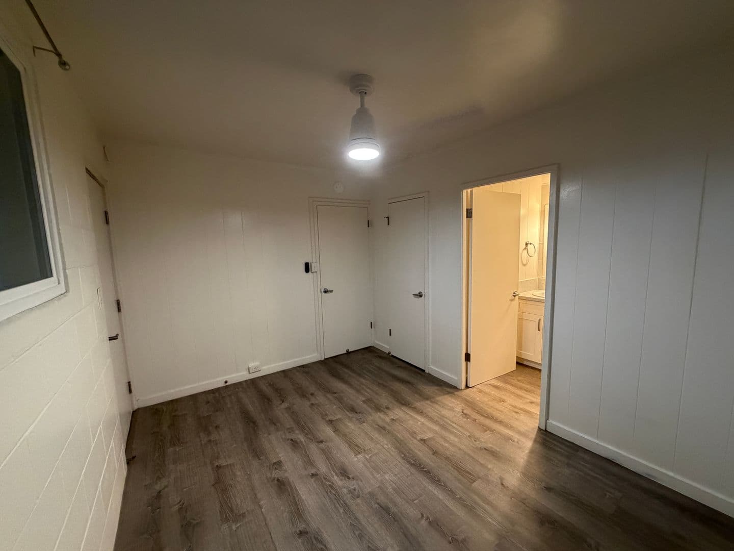Honolulu Apartment: 2048 S. Beretania Street