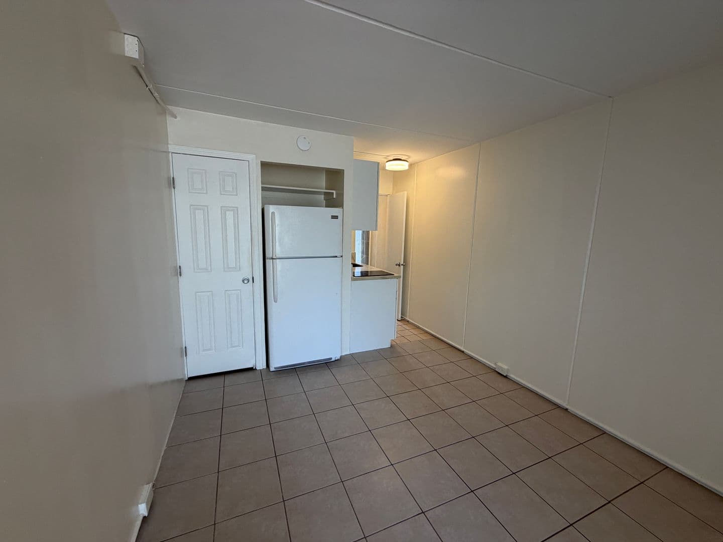 Honolulu Apartment: 1315 Heulu Street