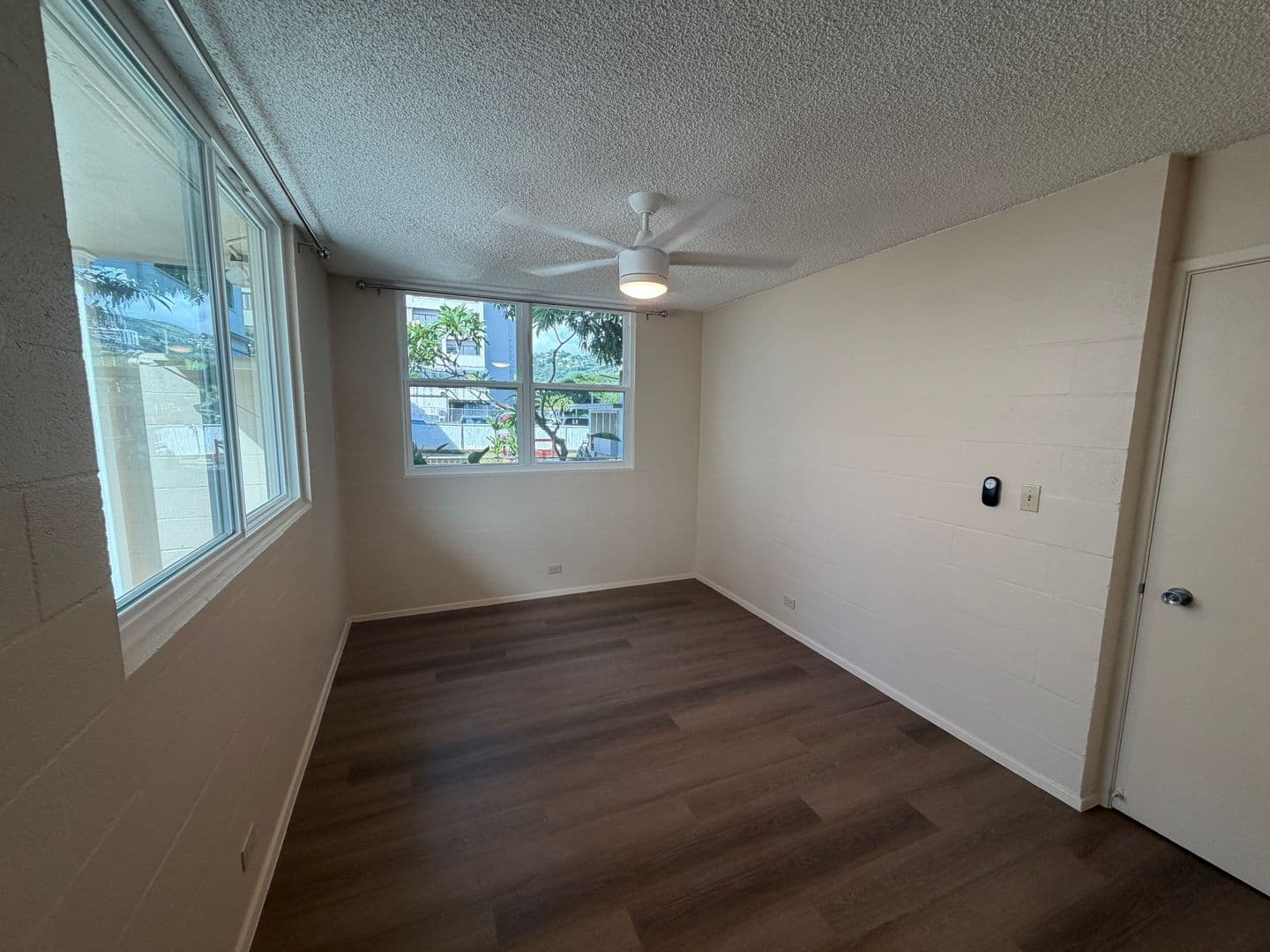 Honolulu Apartment: 1650 Stillman Lane