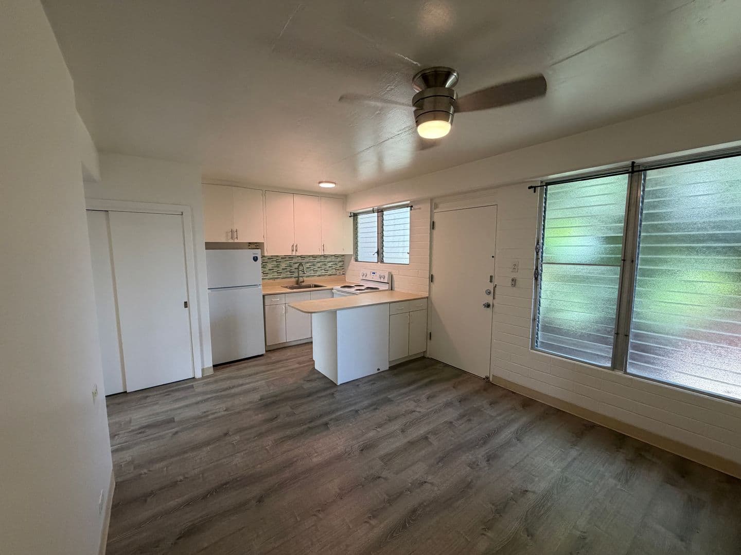 Honolulu Apartment: 1621 Anapuni Street