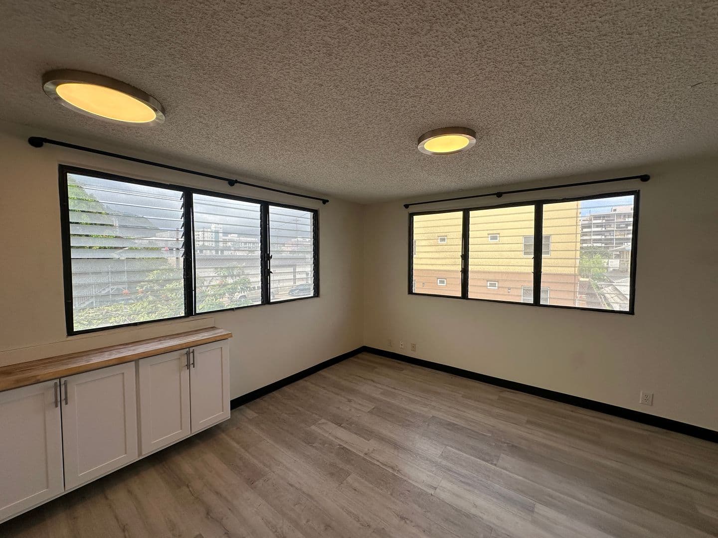 Honolulu Apartment: 1757 Algaroba Street