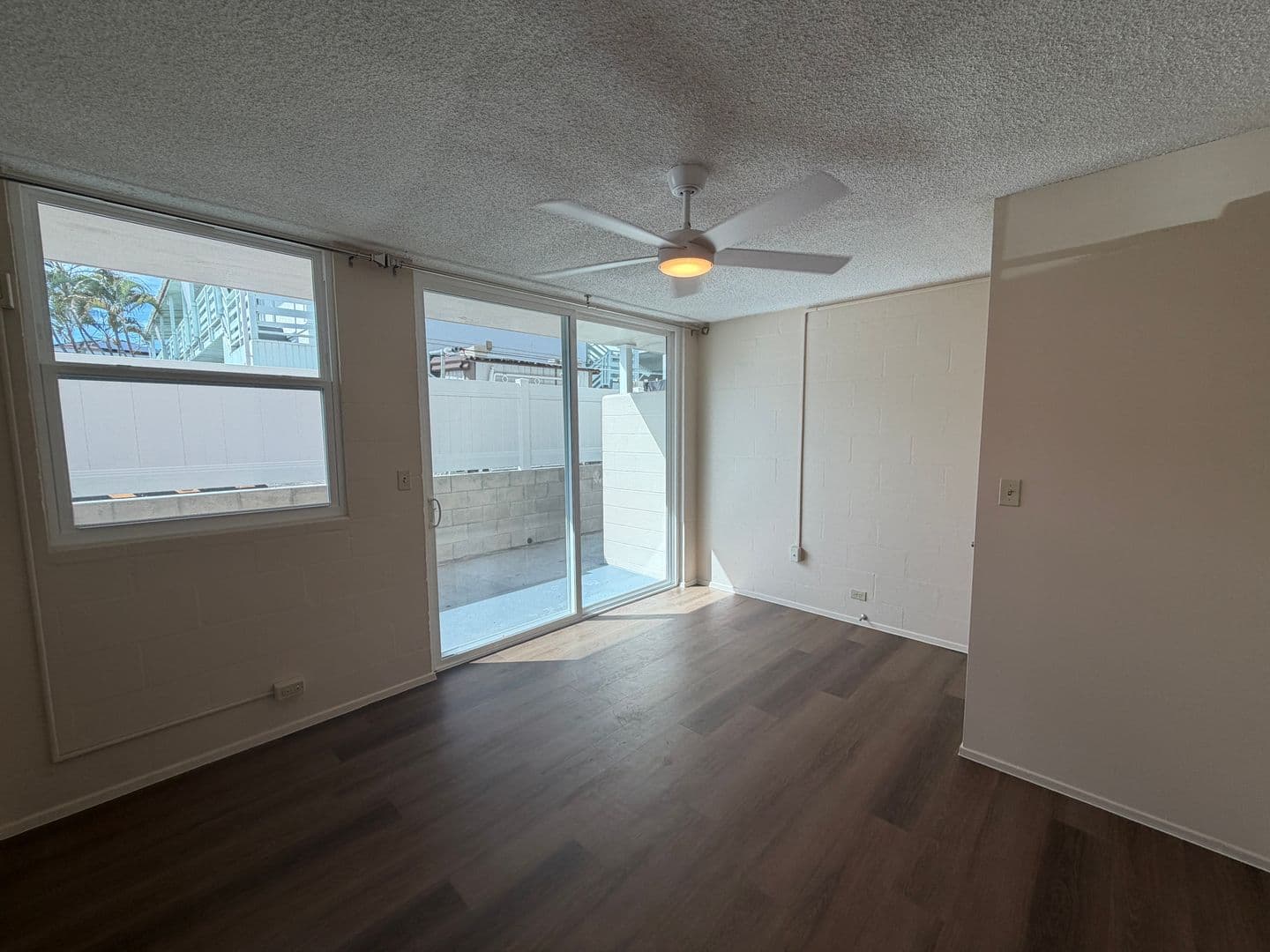 Honolulu Apartment: 1650 Stillman Lane