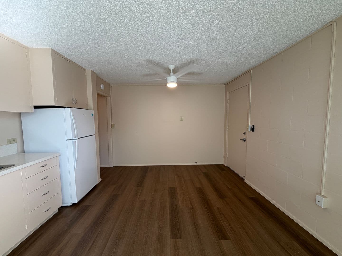 Honolulu Apartment: 1650 Stillman Lane