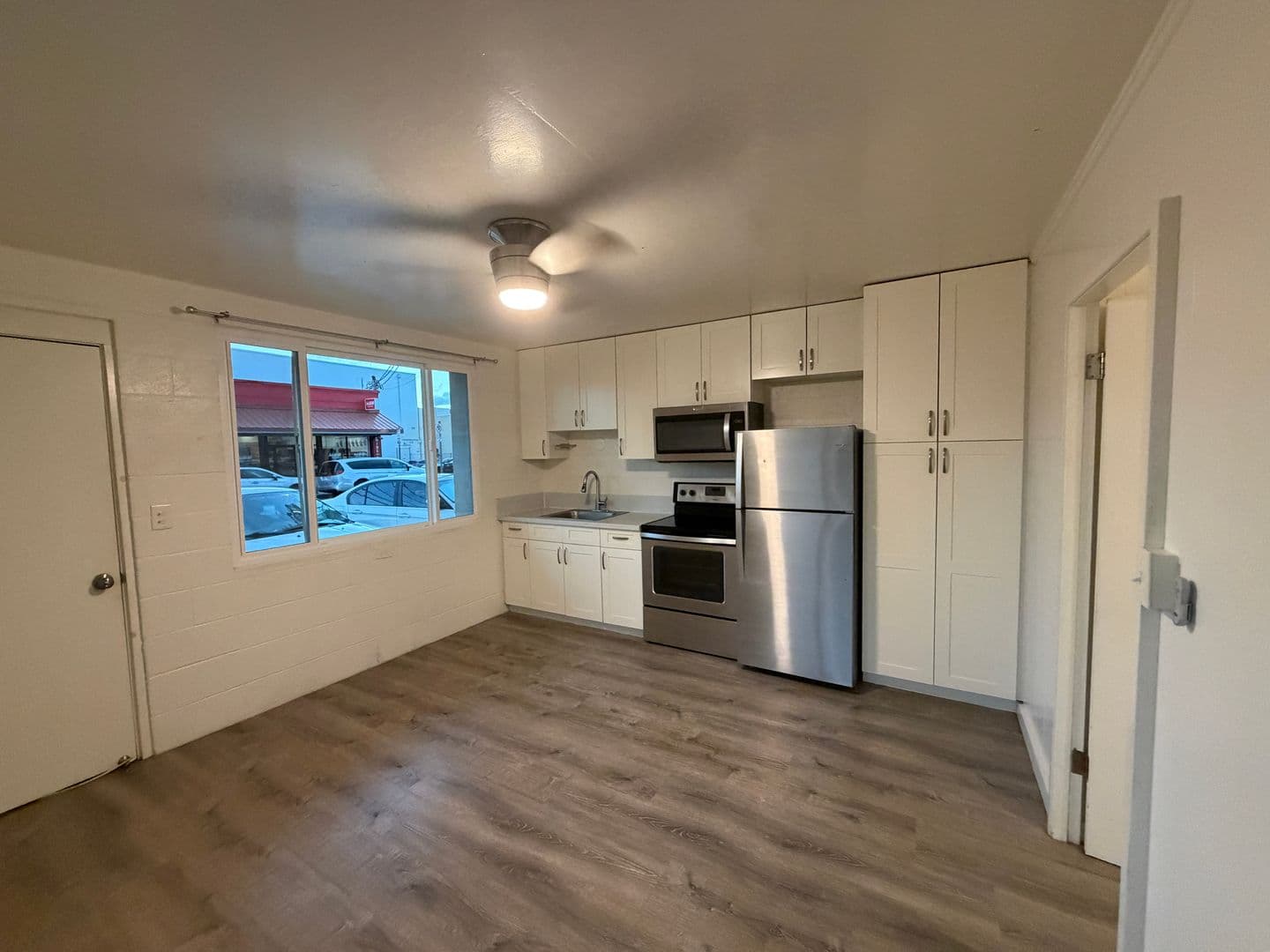 Honolulu Apartment: 2048 S. Beretania Street