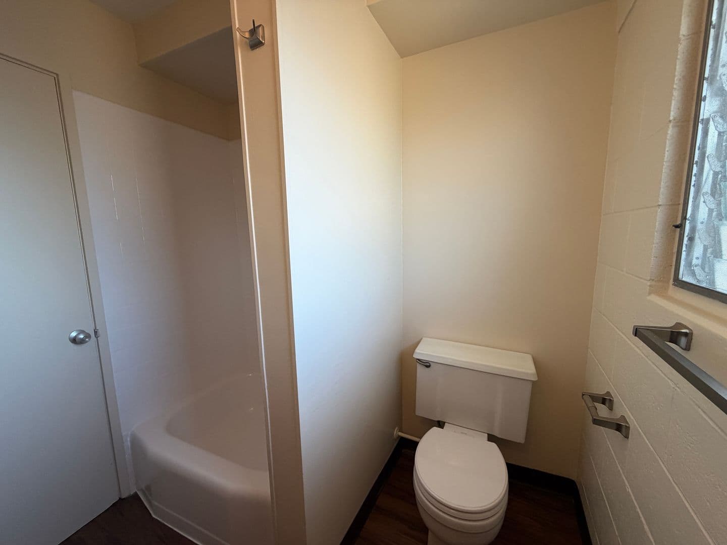 Honolulu Apartment: 830 Birch Street