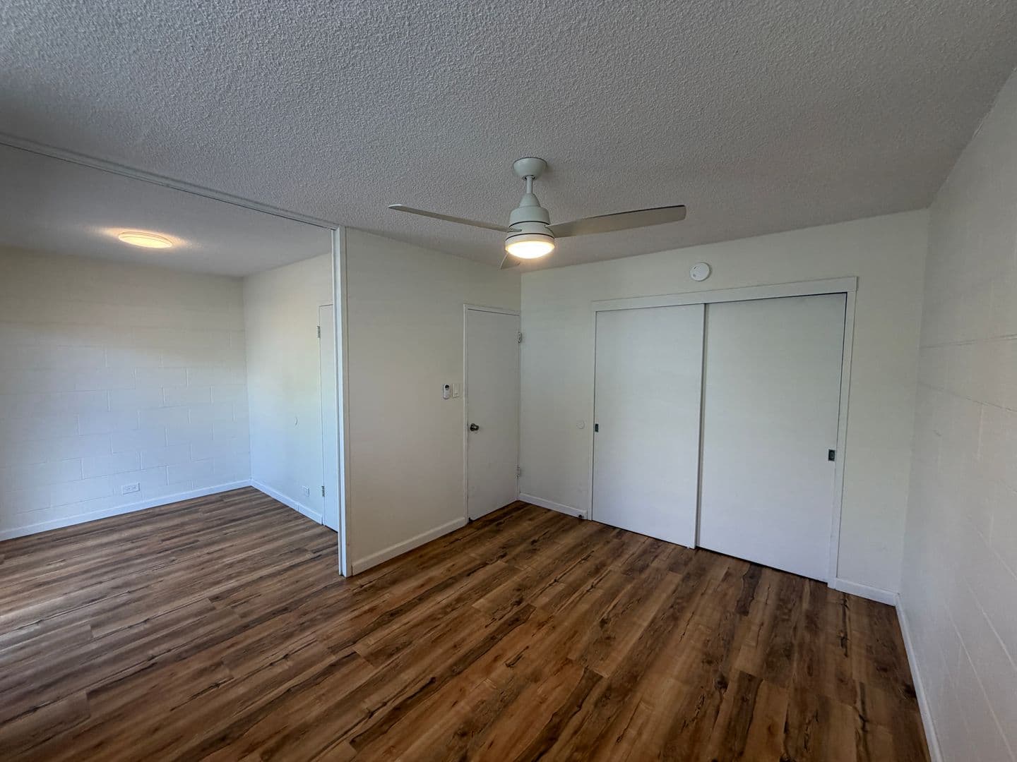 Honolulu Apartment: 2717 S. King Street