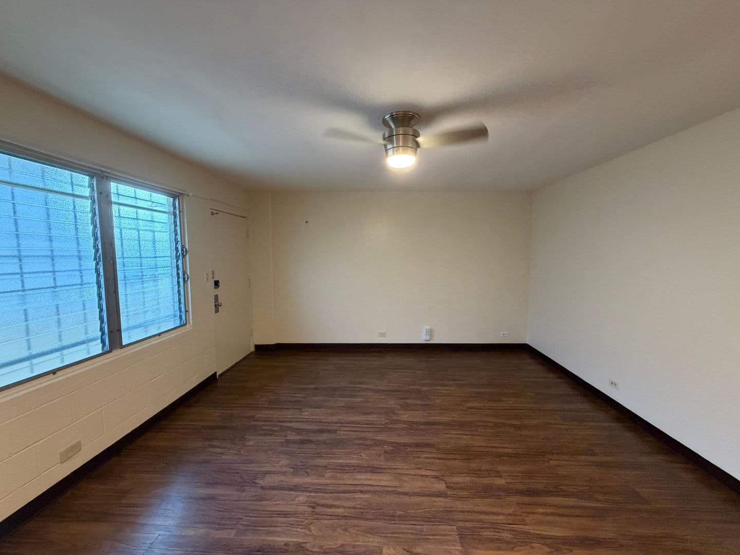 Honolulu Apartment: 830 Birch Street