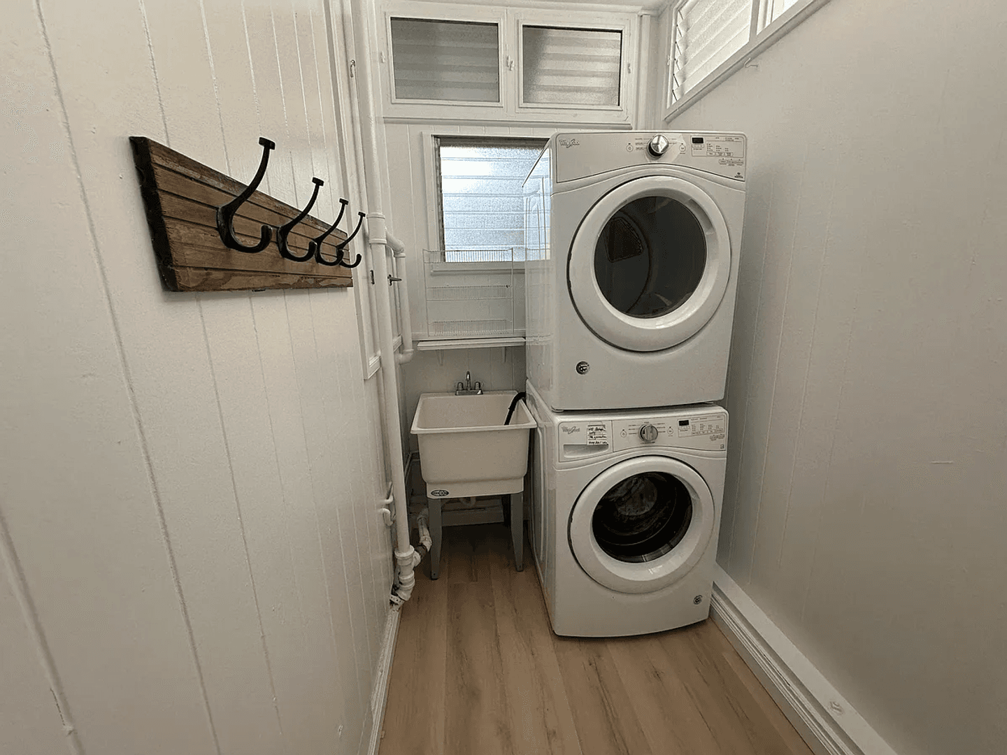 Honolulu House: 1769 Bertram Street