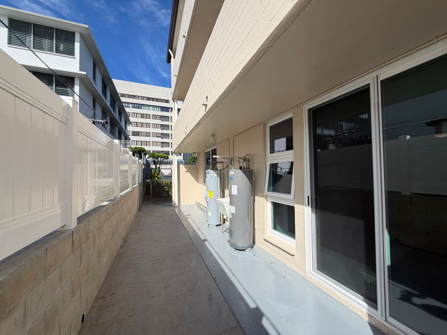 Honolulu Apartment: 1650 Stillman Lane