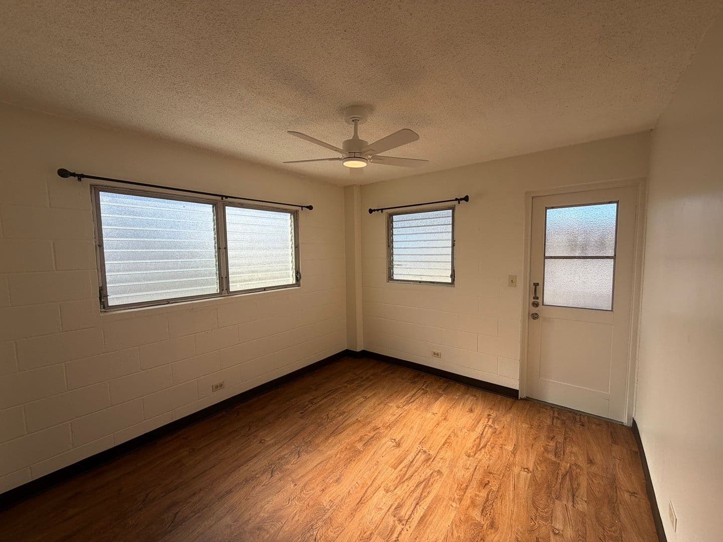 Honolulu Apartment: 830 Birch Street