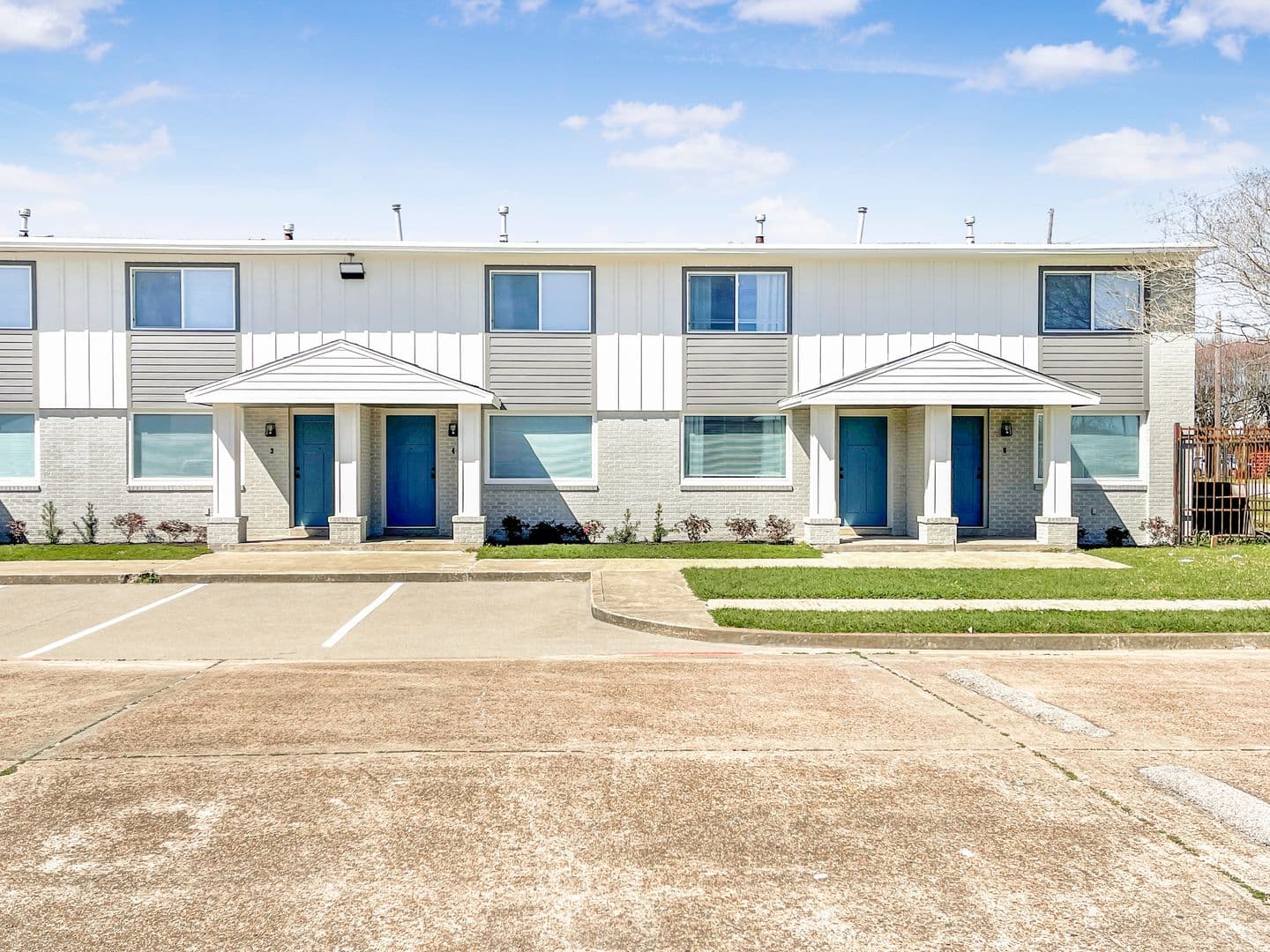 Beaumont Apartment: 2020 Cottonwood St
