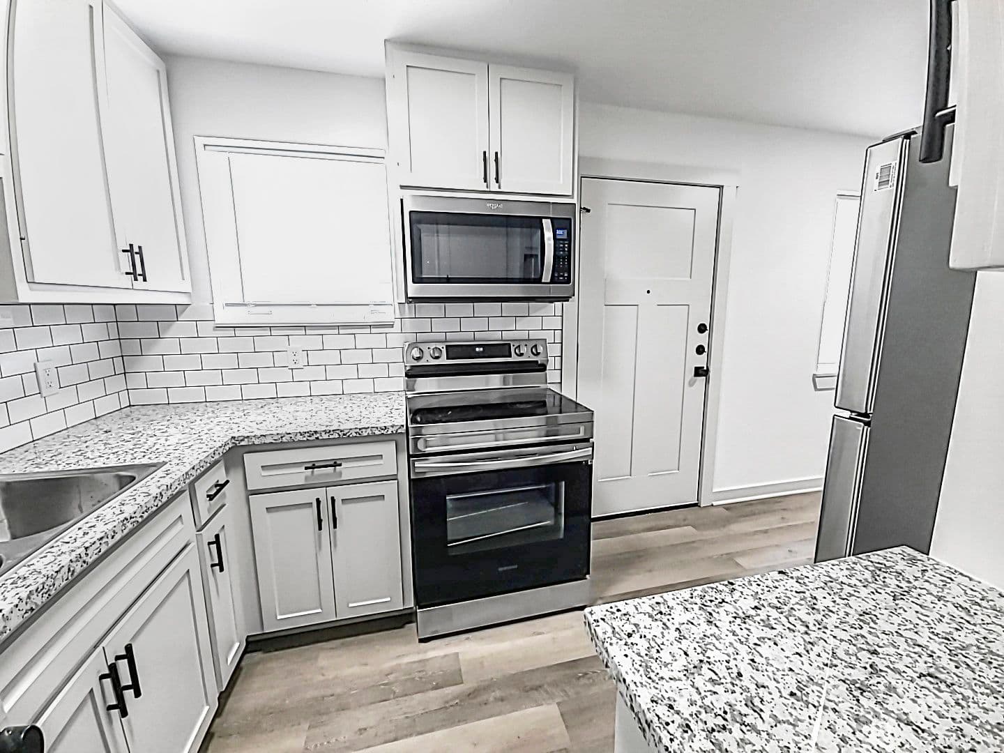 Beaumont Apartment: 2020 Cottonwood St