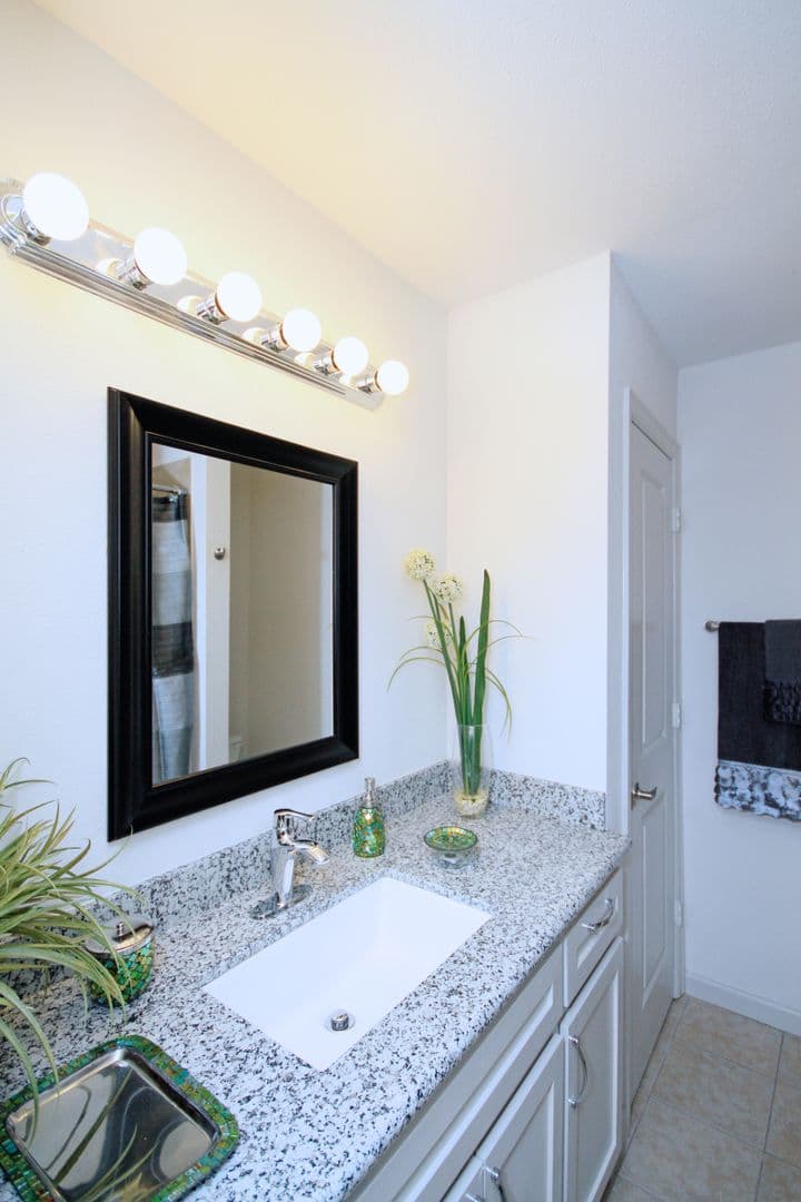 Baytown Apartment: 510 William Ave.