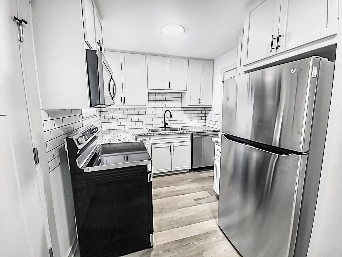 Beaumont Apartment: 2020 Cottonwood St