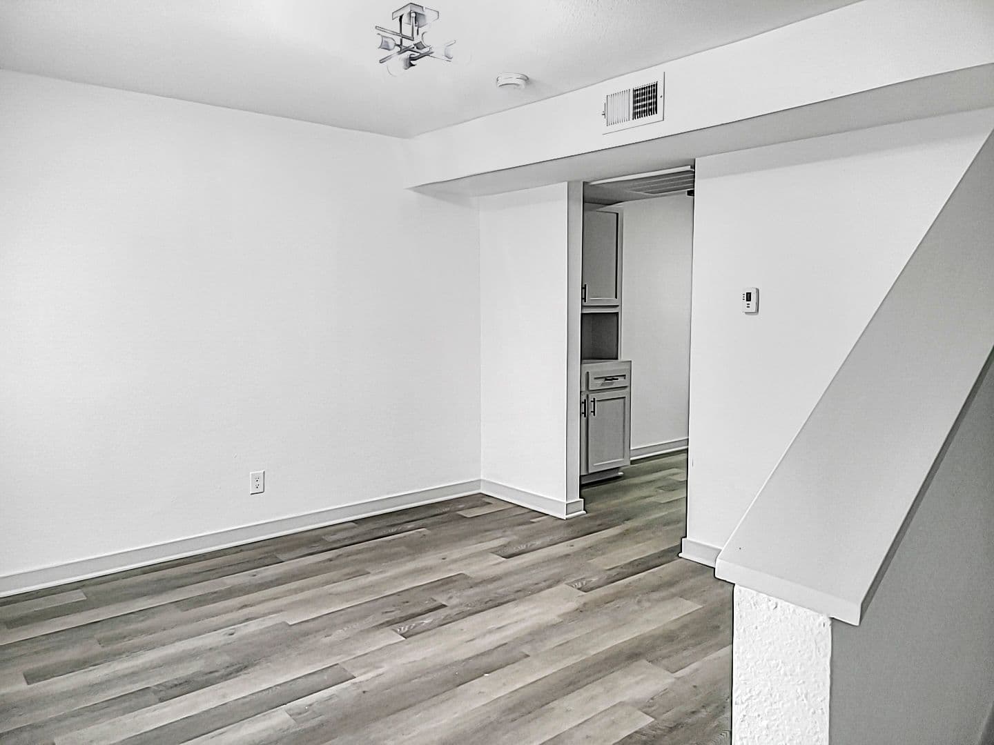 Beaumont Apartment: 2020 Cottonwood St