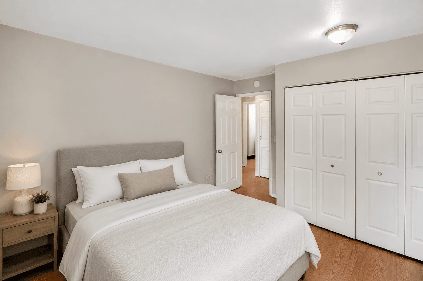Jackson Apartment: 720 W. Michigan Avenue