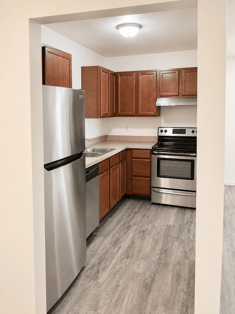 Leslie Apartment: 4415, 4425 Hull Road