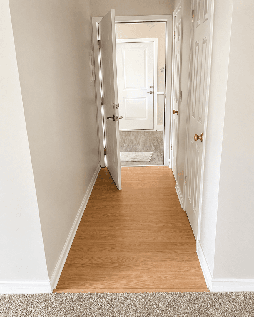 Lansing Apartment: 3225-3227 Holiday Dr