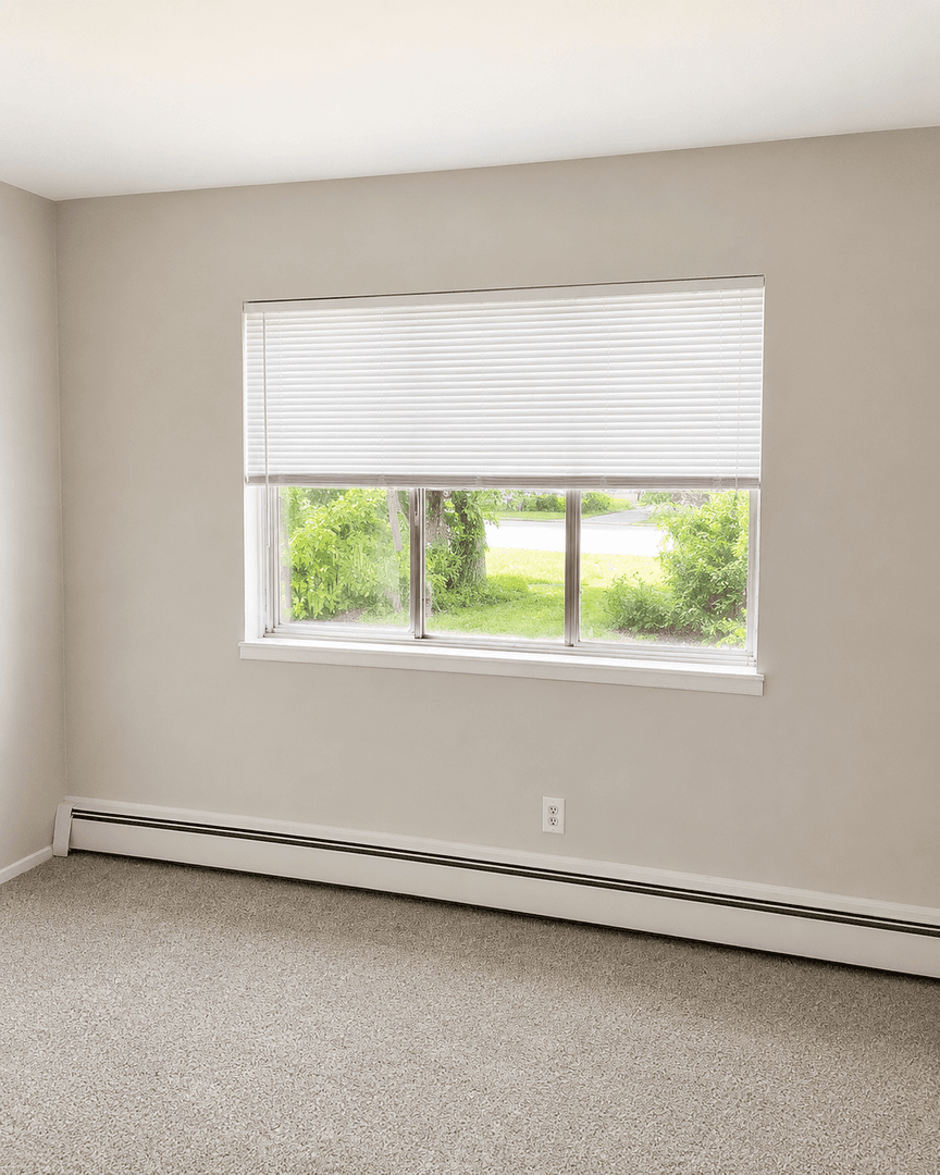 Lansing Apartment: 3225-3227 Holiday Dr