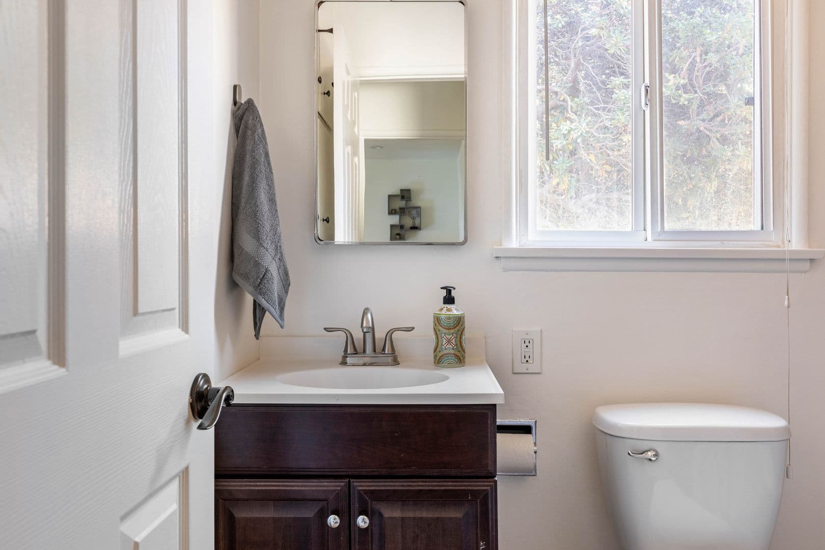 Valley Village Apartment: 12413-15 Candler Blvd
