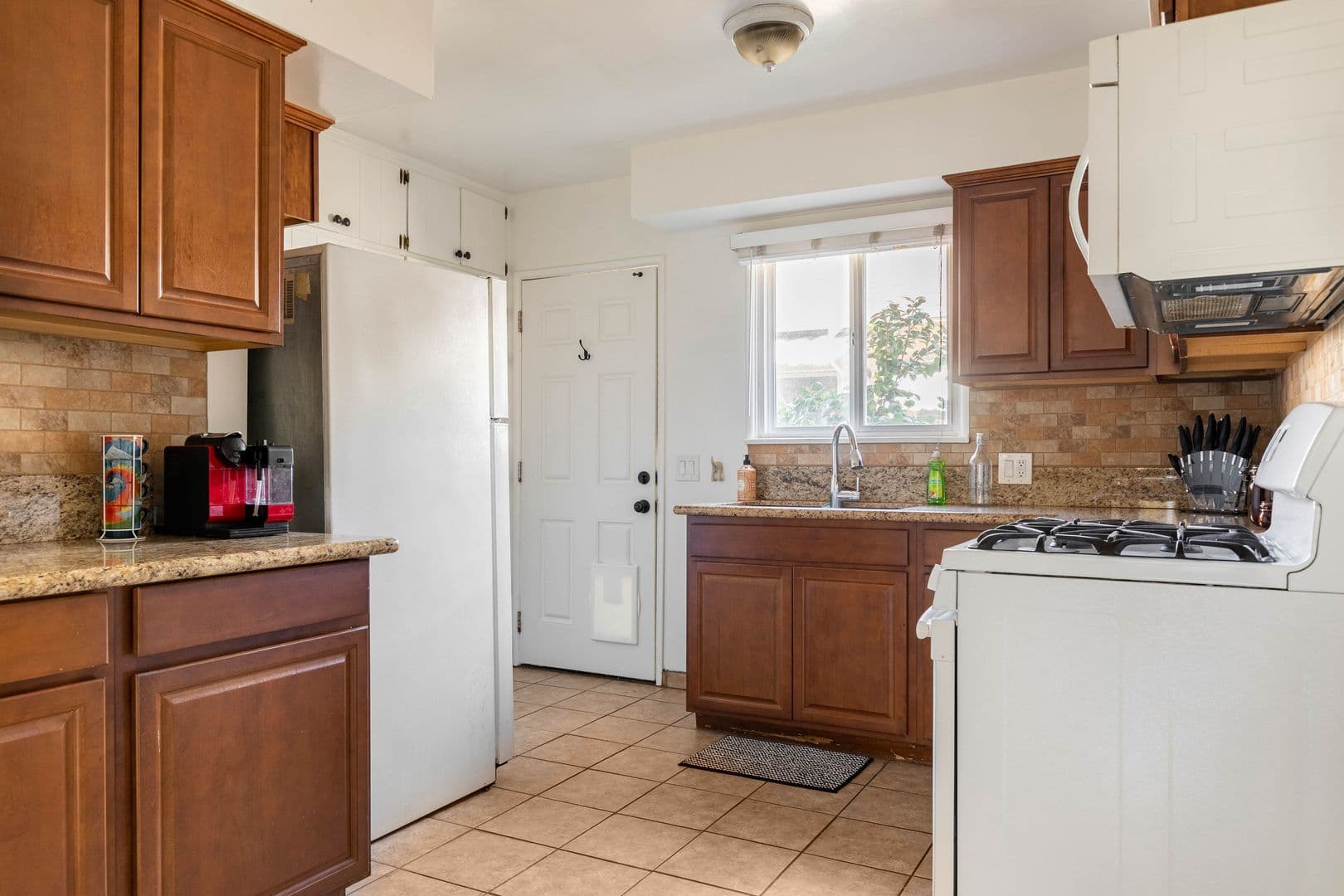 Valley Village Apartment: 12413-15 Candler Blvd