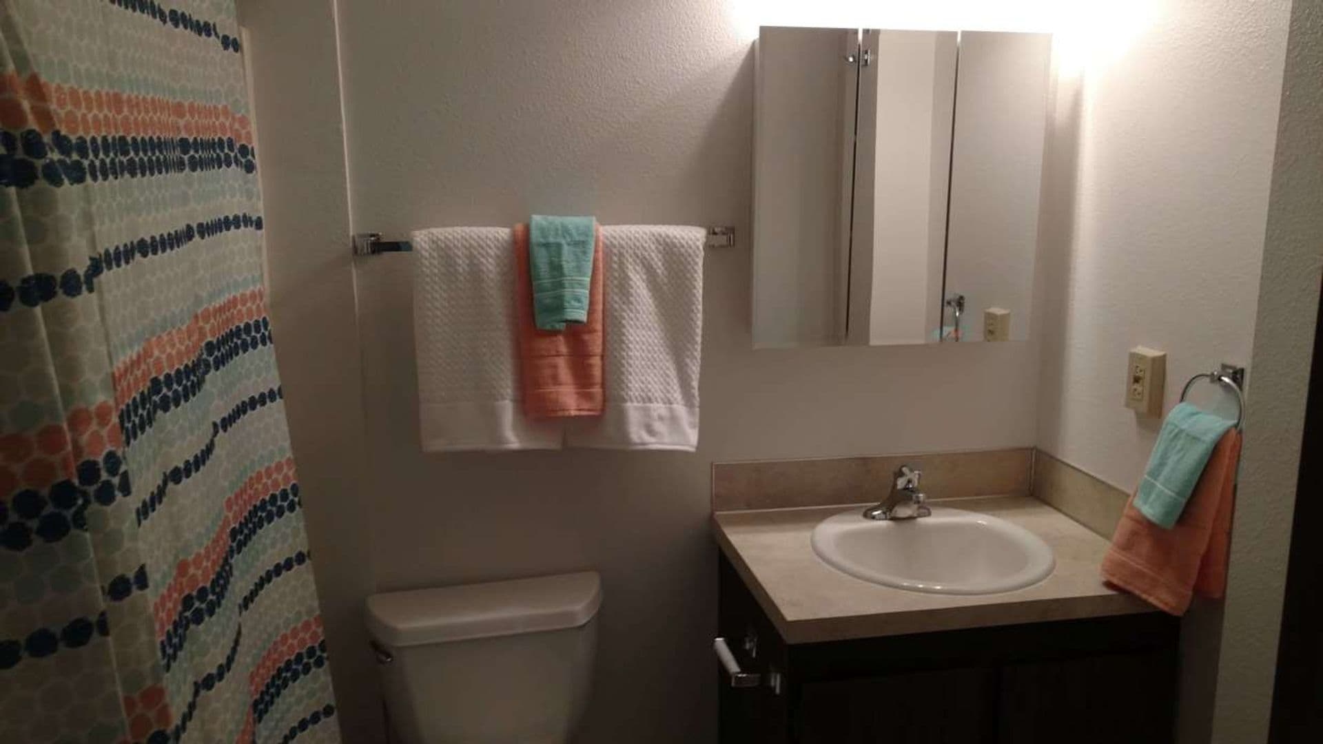 Eugene Apartment: 1280 W. 15th #2