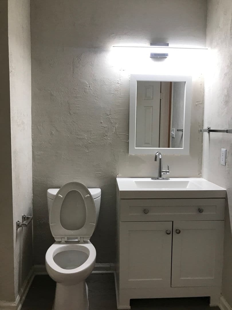Union City Apartment: 4483 Flat Shoals Road