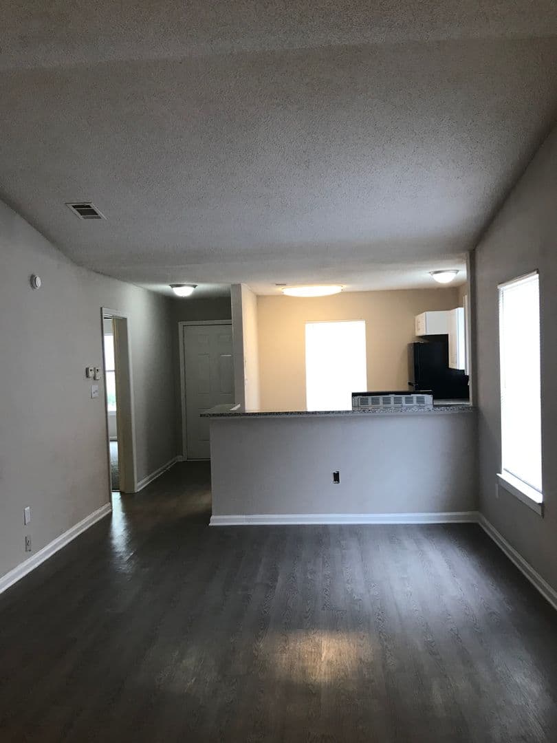 Union City Apartment: 4483 Flat Shoals Road