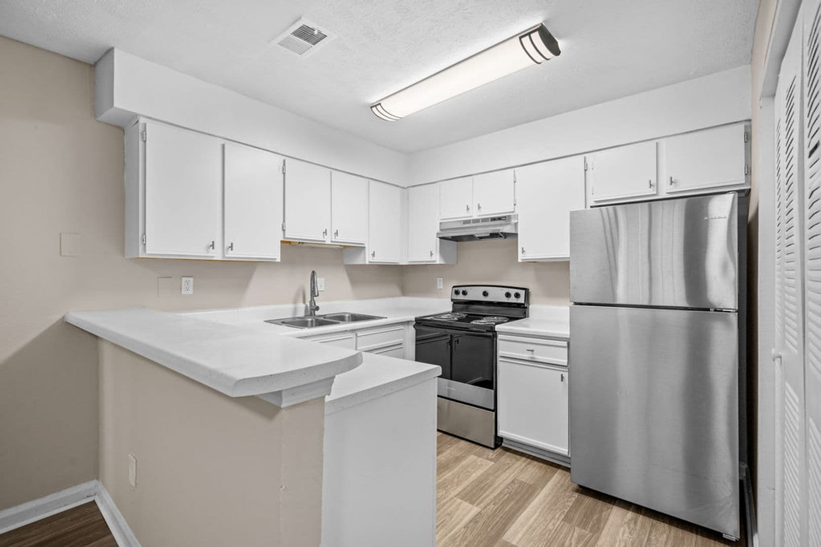 Decatur Apartment: 2435 Aylesbury Loop