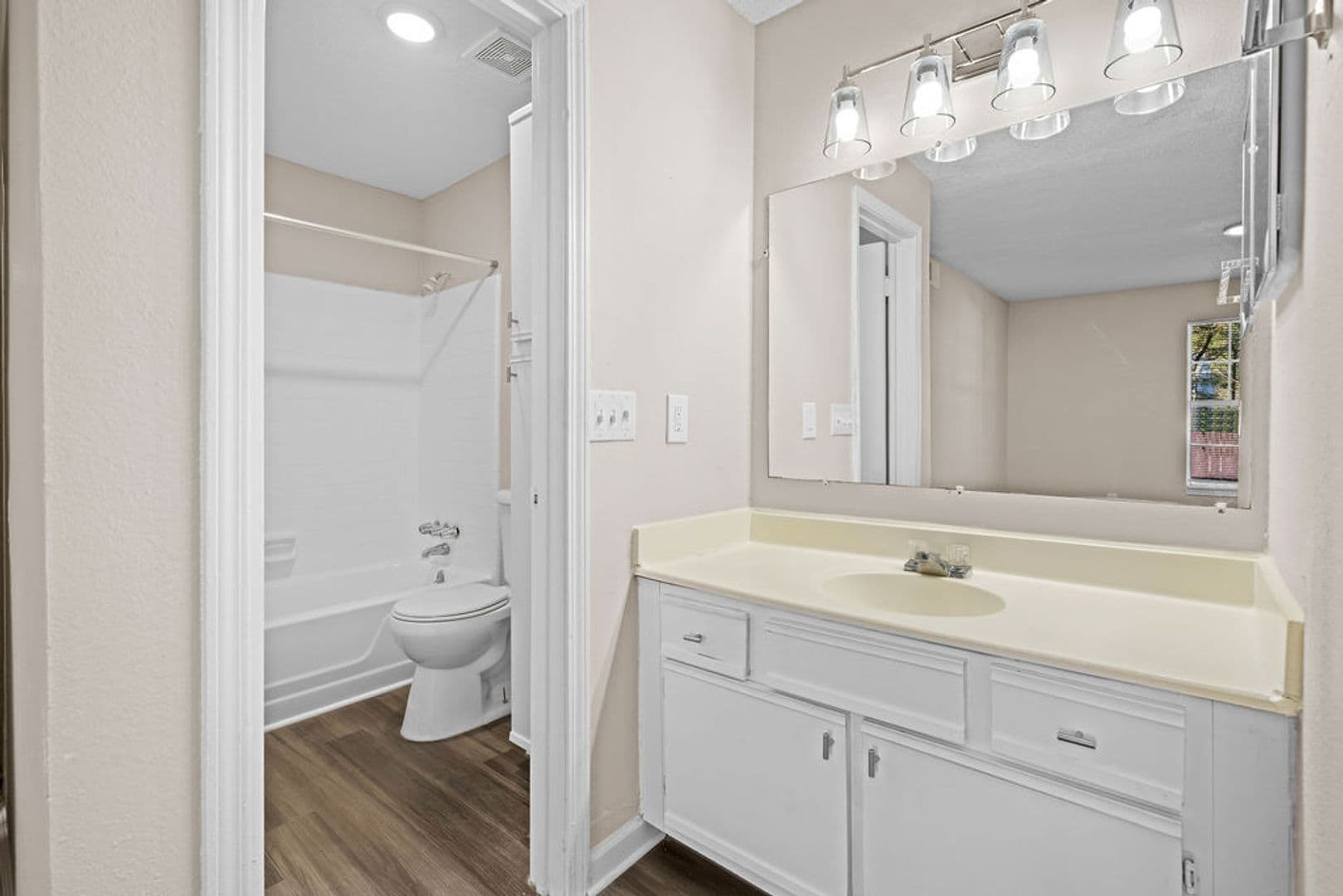 Decatur Apartment: 2435 Aylesbury Loop