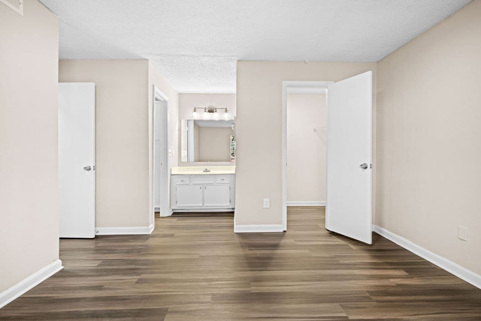 Decatur Apartment: 2435 Aylesbury Loop