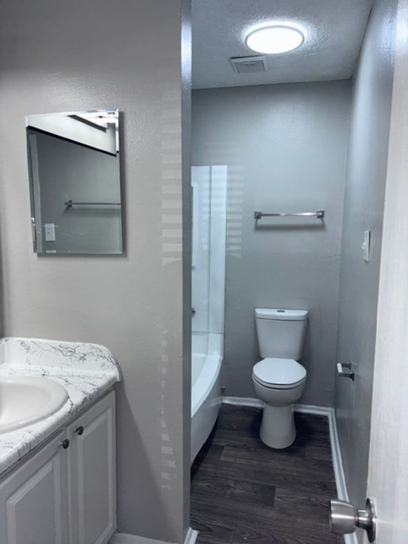 Birmingham Apartment: 660 Valley Crest Drive