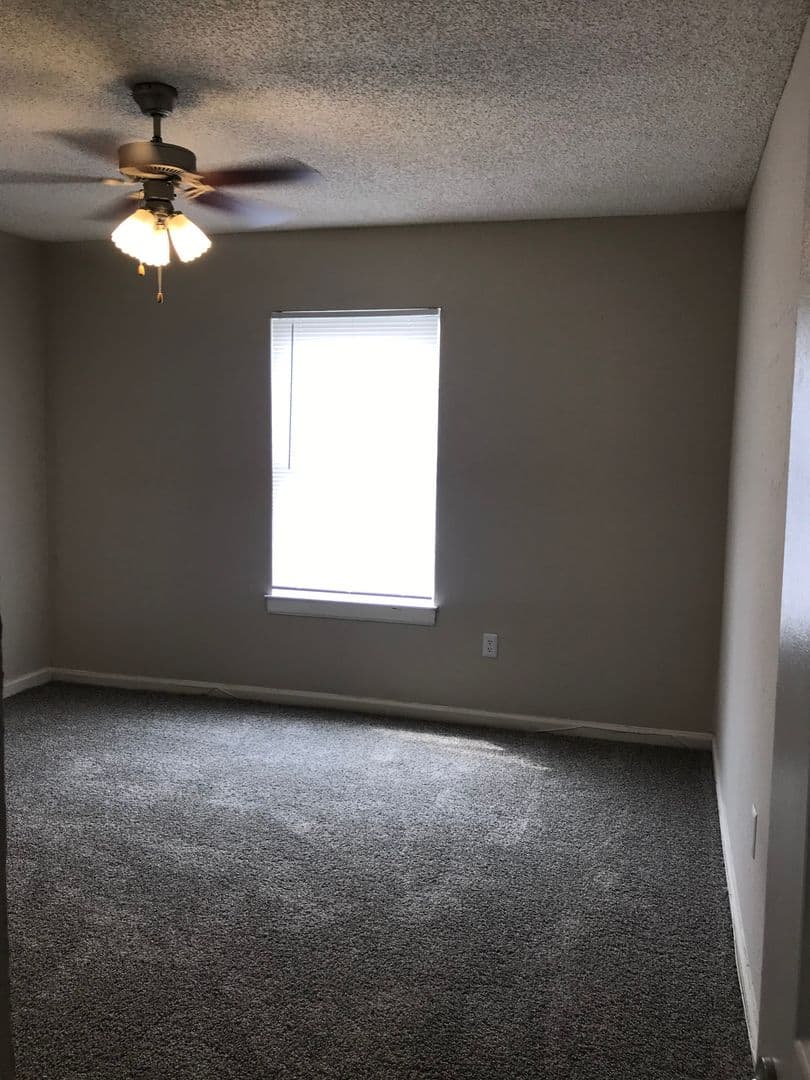 Union City Apartment: 4483 Flat Shoals Road