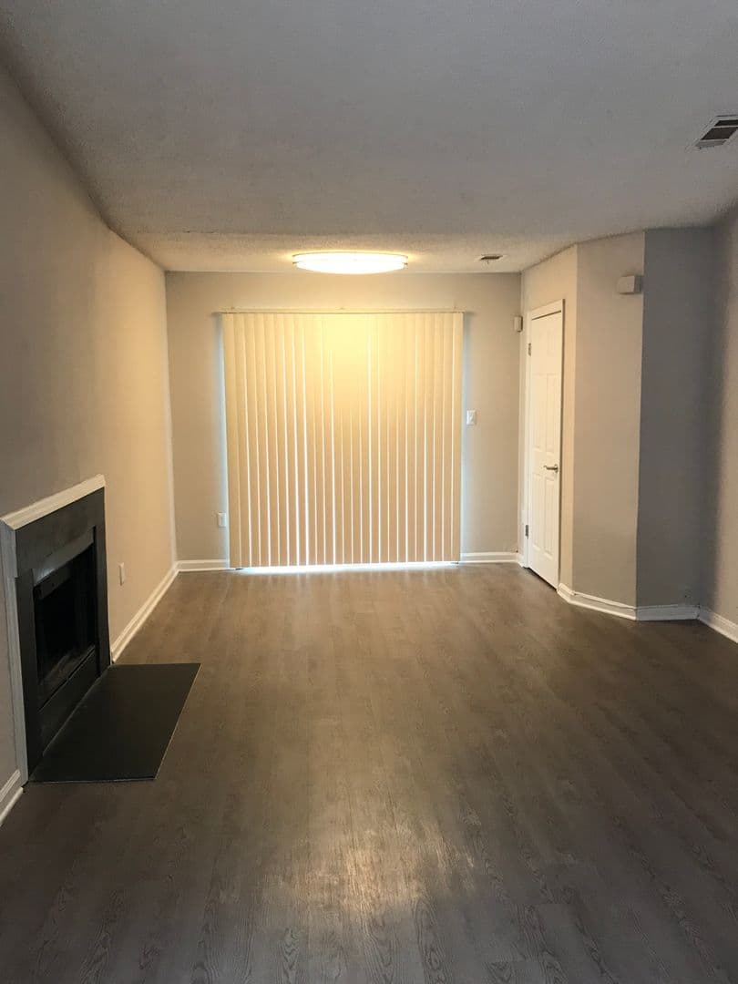 Union City Apartment: 4483 Flat Shoals Road