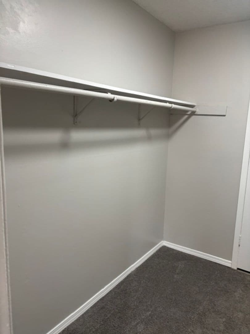 Birmingham Apartment: 660 Valley Crest Drive