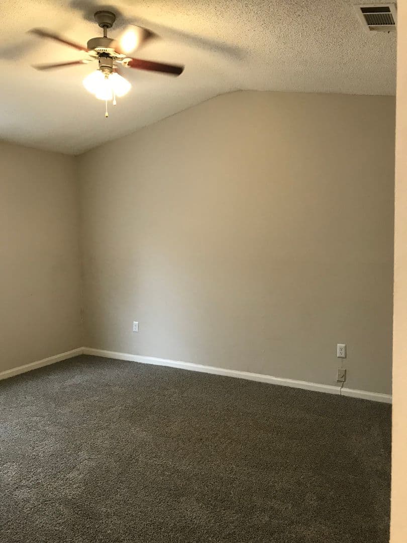 Union City Apartment: 4483 Flat Shoals Road