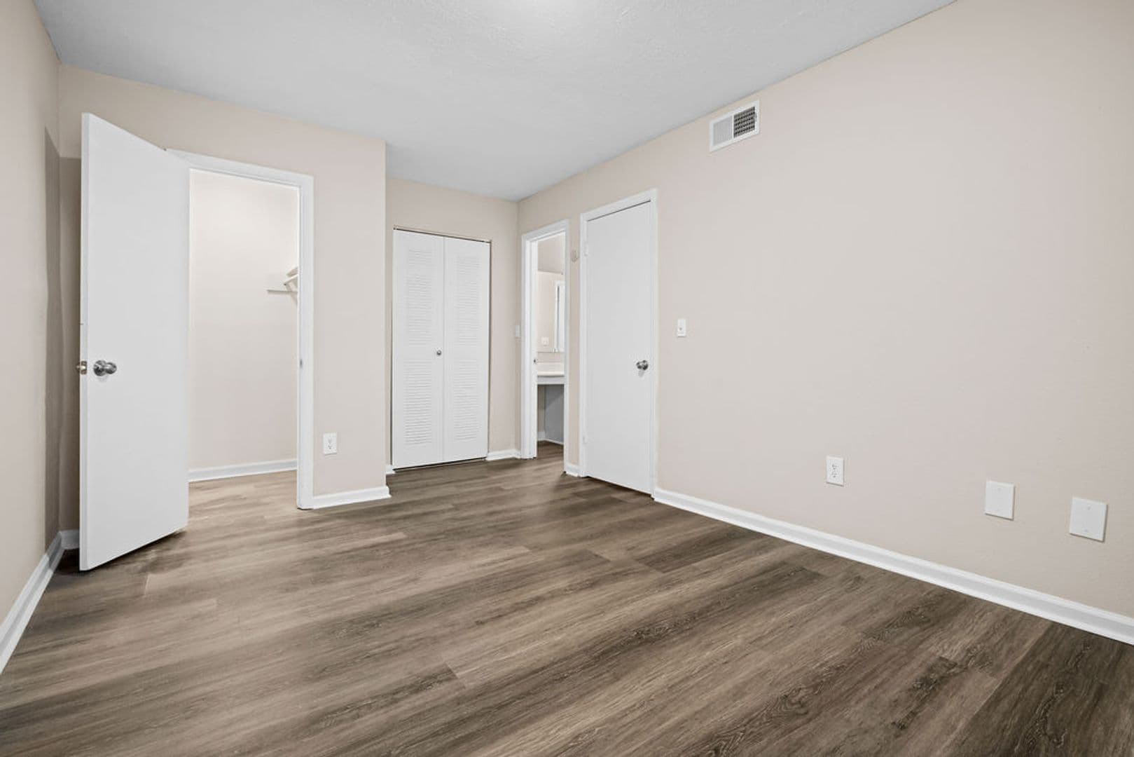 Decatur Apartment: 2435 Aylesbury Loop