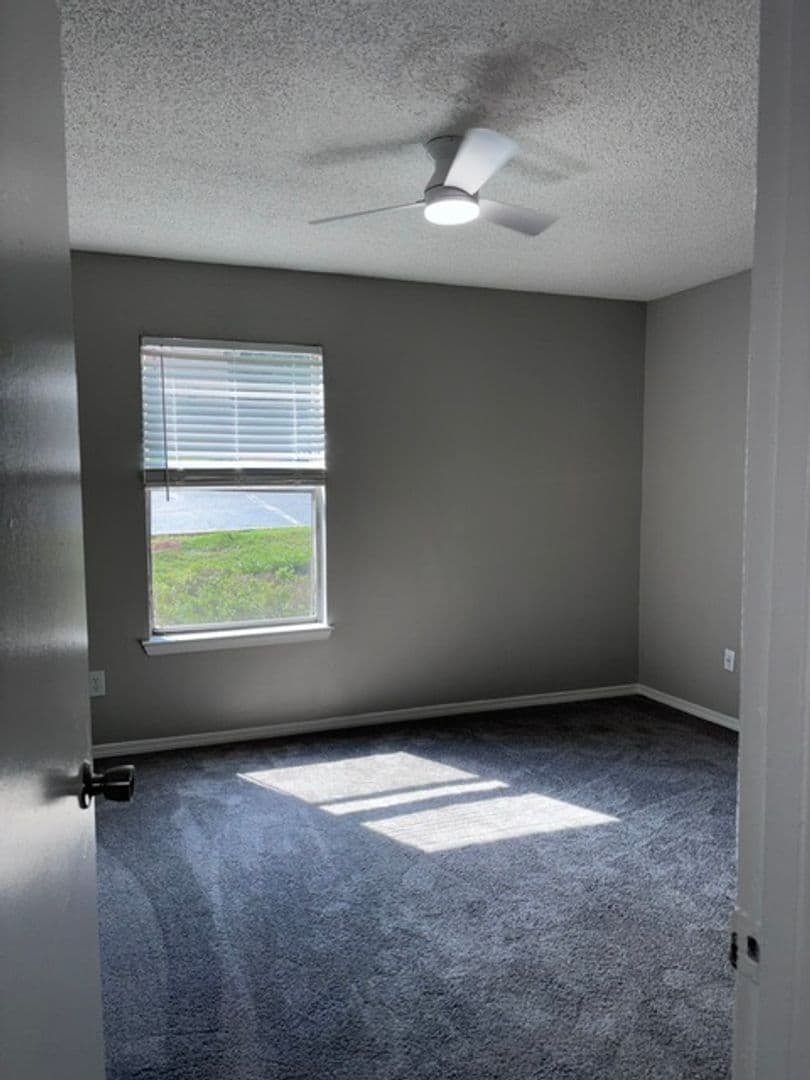 Birmingham Apartment: 660 Valley Crest Drive